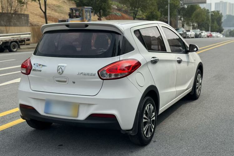Used Baojun 310 2016 1.2L manual Comfort trim level
