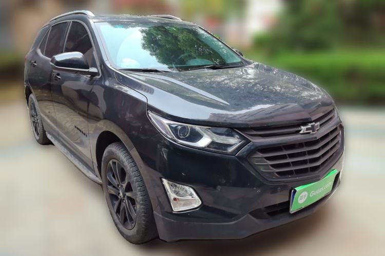 Used Chevrolet Equinox 2018 RS 550T Automatic All-Wheel-Drive Boundary Edition Front Right 45 Deg