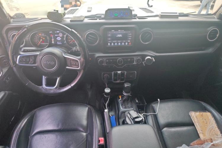 Used Jeep Wrangler  Center Console