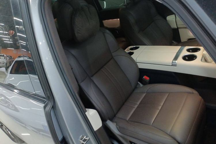 Used Li Auto MEGA 2024 Ultra Model
