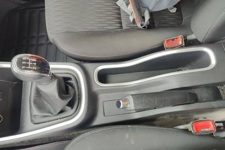 Used Jinbei Gold Hiace M Classic 2024 1.5L Engineering Lion Passenger Vehicle 6 Seats Gear Lever