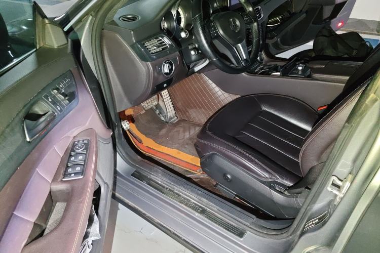 Used Mercedes-Benz CLS 2012 CLS 300 CGI Driver Seat