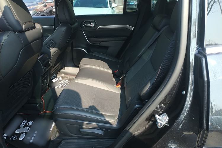 Used Jeep Grand Commander 2018 2.0T Four-Wheel Drive Smart Enjoyment Version China V Emission Standard
