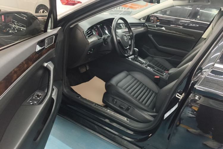 Used Volkswagen Magotan 2019 330TSI DSG Luxury Version China VI Standard