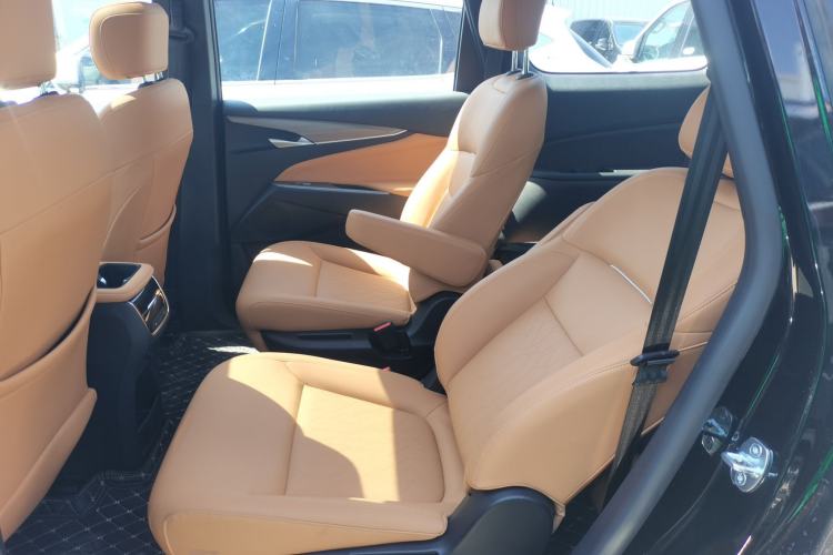 Used SAIC MAXUS G50 PHEV 2025 Leading Edition
