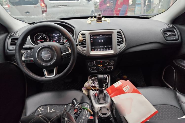 Used Jeep Compass 2020 220T Automatic Leading Edition
