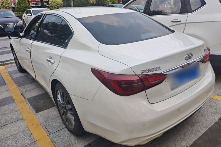 Used Infiniti Q50L 2018 2.0T Enjoyment Version China VI Standard