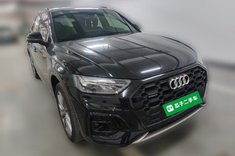 Used Audi Q5L 2024 45 TFSI Luxury Dynamic Model Front Right 45 Deg