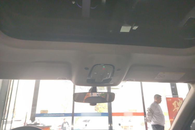 Used Audi A4L 2023 40 TFSI Luxury Dynamic Model Headliner