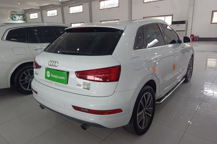 Used Audi Q3 2017 40 TFSI quattro all-wheel-drive sport model
