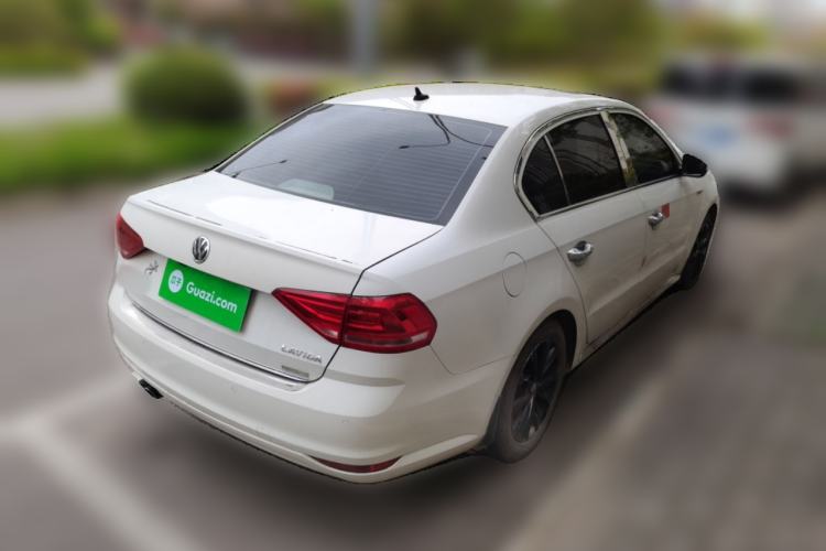 Used Volkswagen Lavida 2015 1.6L Manual Comfort Edition Rear Right 45 Deg