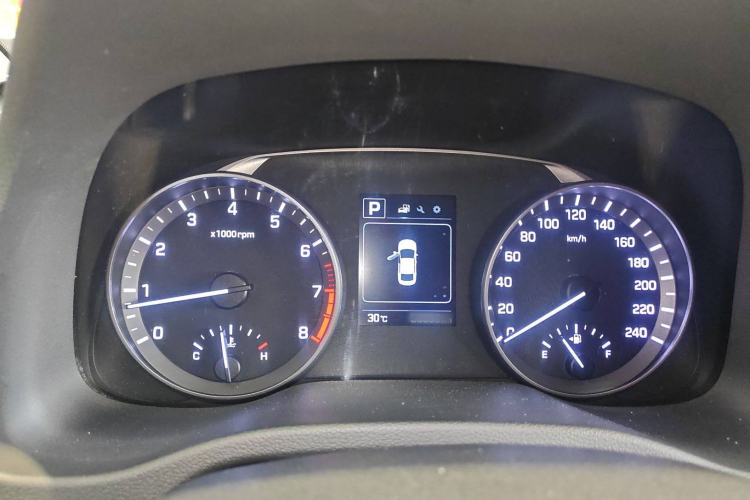 Used Hyundai Elantra (6th Generation / Lingdong) 2016 1.6L Automatic ZhiXuan – Elite Version Instrument Cluster