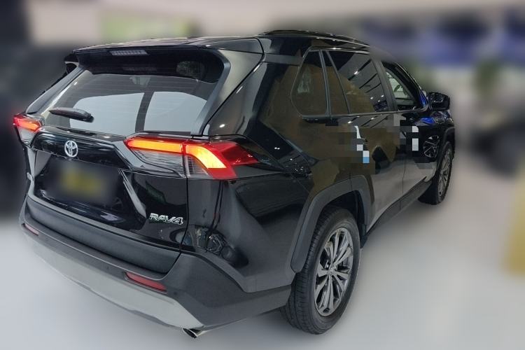 Used Toyota RAV4 2023 2.0L CVT Two-Wheel Drive Fashion Plus Edition
