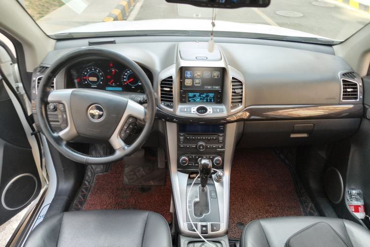 Used Chevrolet Captiva 2014 2.4L 4x4 Flagship Edition 7 Seats Center Console