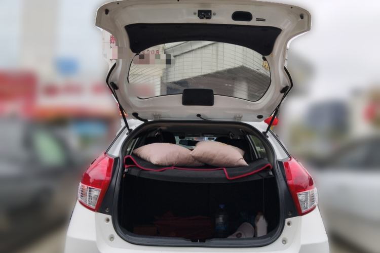 Used Toyota YARiS L Zhi Xuan 2015 1.5E Automatic Charm Edition