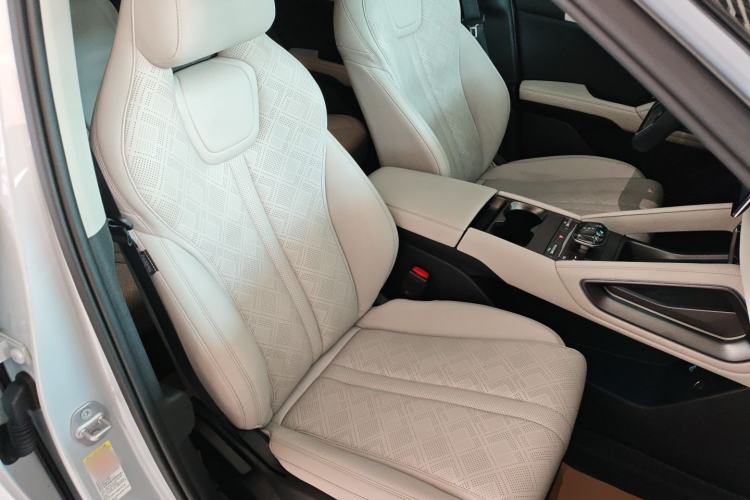 Used BYD Yuan UP 2024 401 km Active Version
