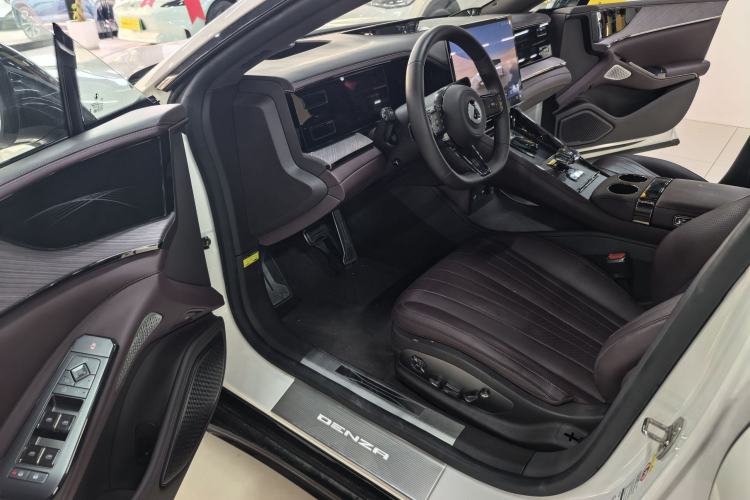 Used Denza Z9GT 2024 1100 Four-Wheel Drive Ultra Version Interior 3
