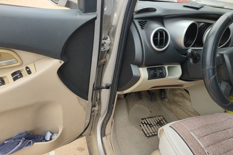 Used CHANGAN KAICHENG Ounuo S 2014 1.5L Elite Model
