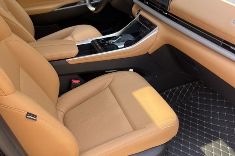 Used SAIC MAXUS G50 PHEV 2025 Leading Edition