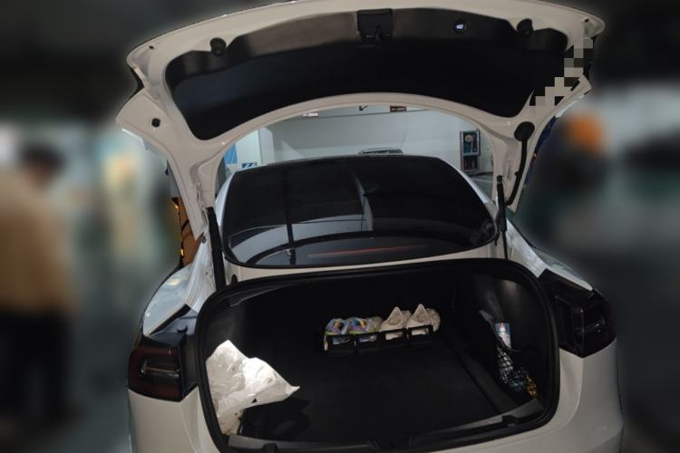 Used Tesla Model 3 2022 Performance High-Performance All-Wheel-Drive Version Trunk