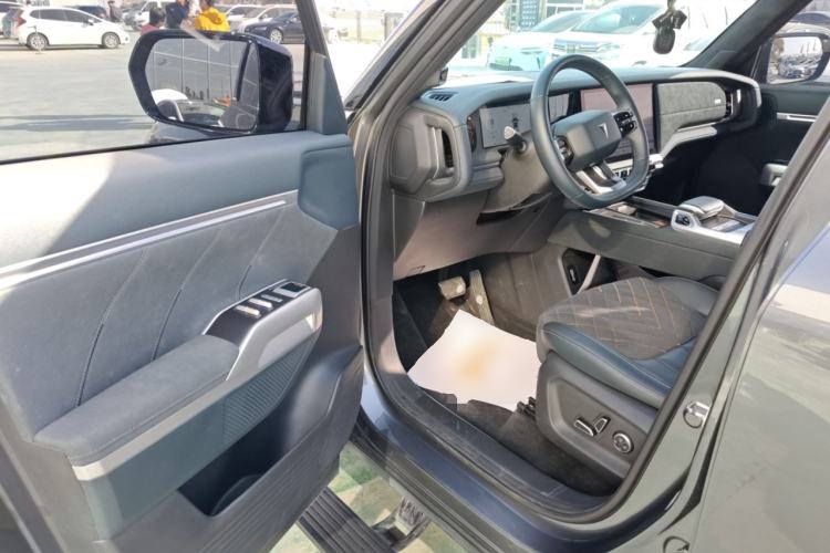 Used Deepal G318 2024 Four-Wheel-Drive Air Suspension Model
