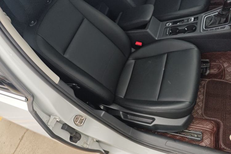 Used Volkswagen Golf 2020 200TSI DSG Comfortable and Ambitious Edition
