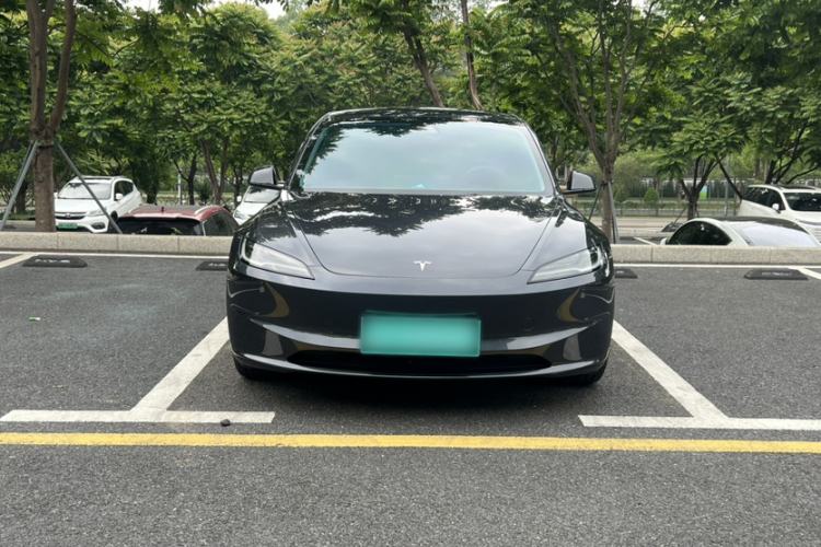 Used Tesla Model 3 2023 Rear-Wheel-Drive Version
