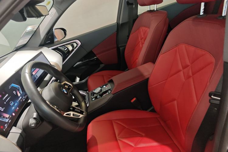 Used BMW X3 2025 xDrive30L Luxury Edition M Sport Package Left Front Seat