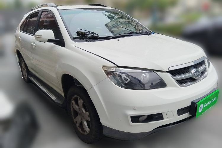 Used BYD S6 2014 2.0L Manual Luxury 5-Seater