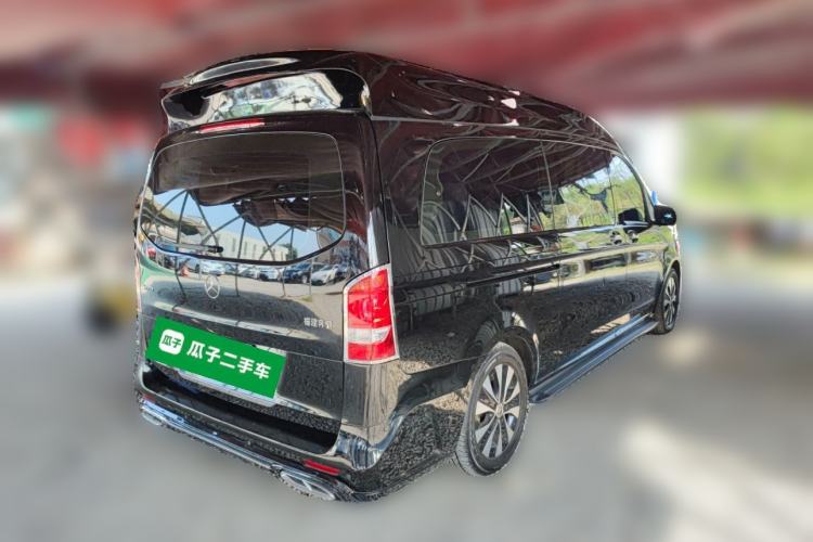 Used Mercedes-Benz Vito 2021 2.0T Elite Version 8 Seats Rear Right 45 Deg