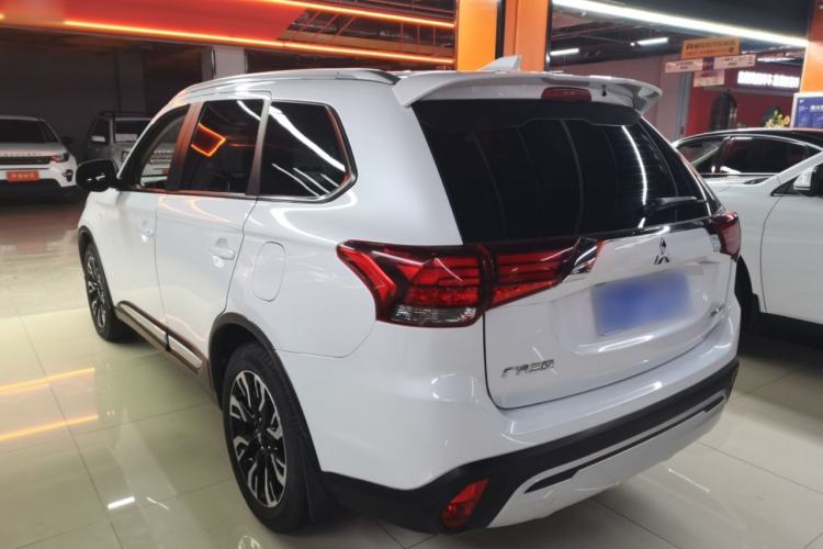 Used Mitsubishi Outlander 2020 2.0L Two-Wheel Drive Comfort Edition 5 Seats