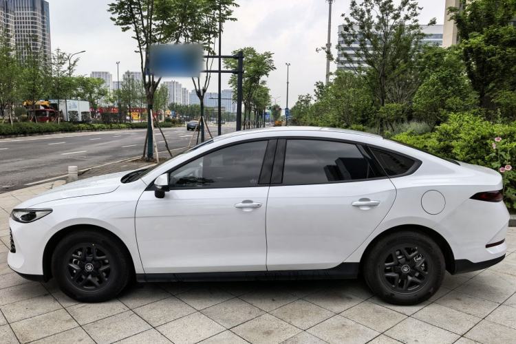 Used BYD Qin PLUS 2025 DM-i Smart Drive 55KM Leading Model
