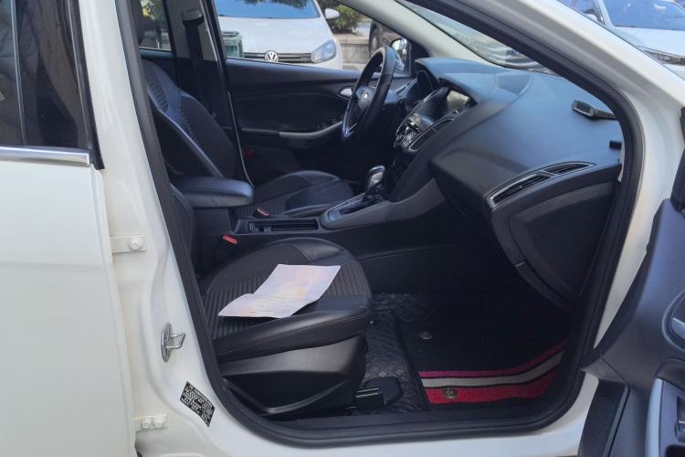 Used Ford Focus 2017 Hatchback EcoBoost 180 Automatic Sport Model
