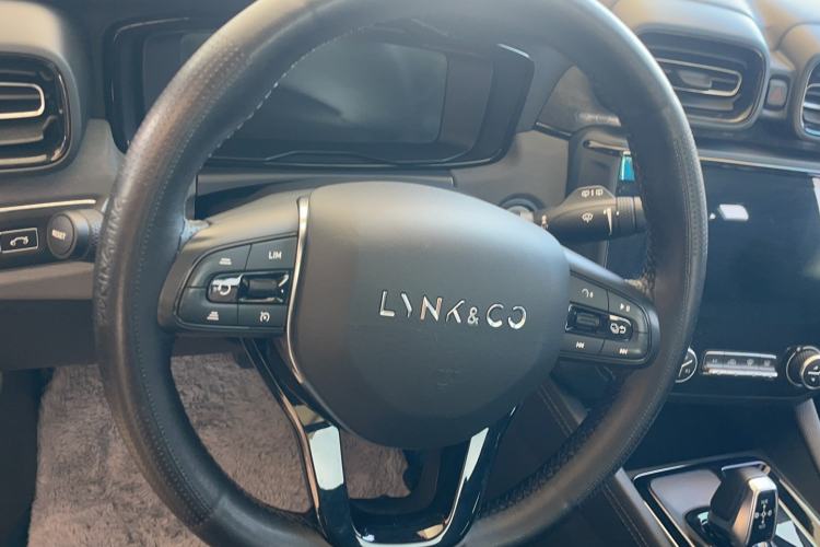 Used Lynk & Co 02 2021 1.5TD DCT Two-Wheel Drive Power Plus Interior 5