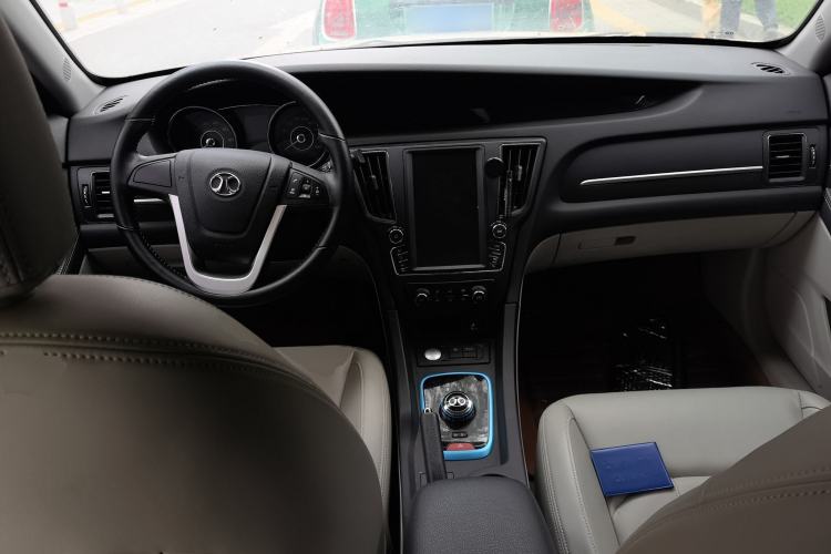 Used BAIC New Energy EU 2016 EU260 Enjoy Edition
