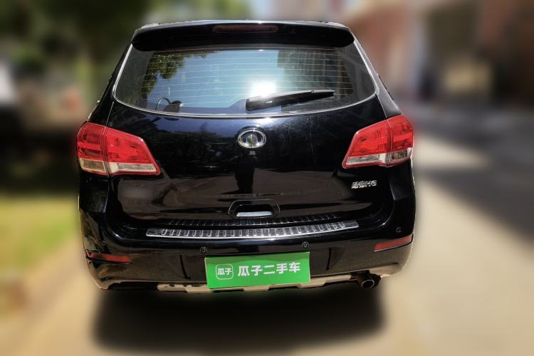 Used Haval H6 2013 Upgraded Model 2.4L Automatic Two-Wheel Drive Prestige Version
