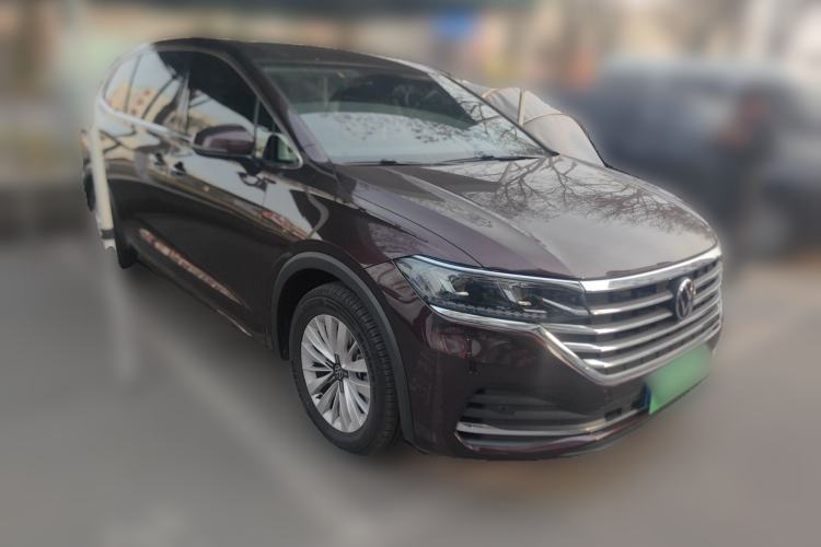 Used Volkswagen Viloran 2020 330TSI Business Edition Front Right 45 Deg