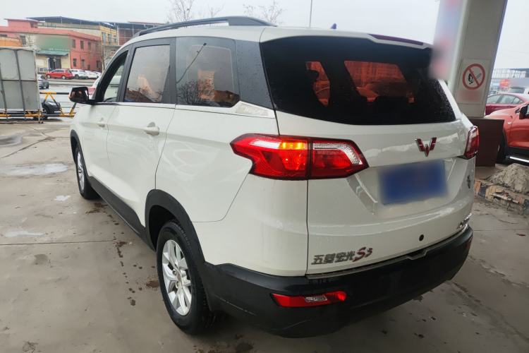 Used Wuling Hongguang S3 2018 1.5L Manual Comfort Model China V Standard
