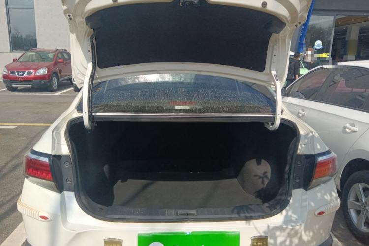 Used Venucia D60 2020 1.6L Entry Manual Comfort Edition
