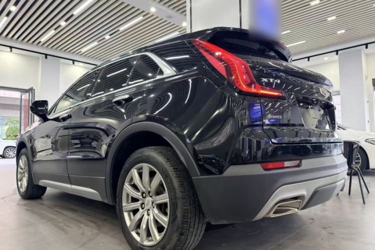 Used Cadillac XT4 2018 28T Four-Wheel Drive Leading Model