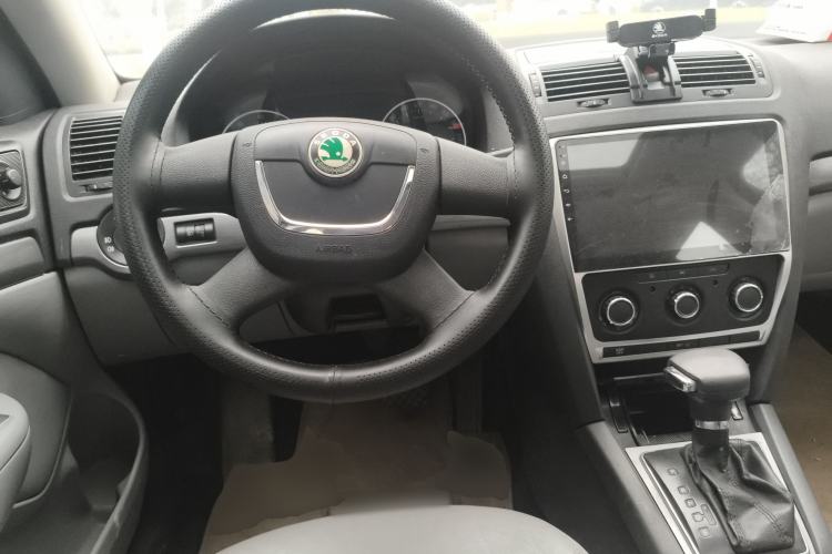 Used Skoda Octavia 2010 1.6L Automatic Yijun Edition
