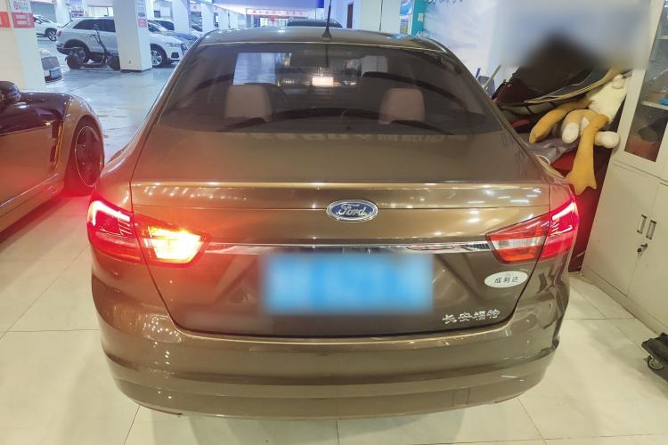 Used Ford Escort 2015 1.5L Automatic Fashion Model