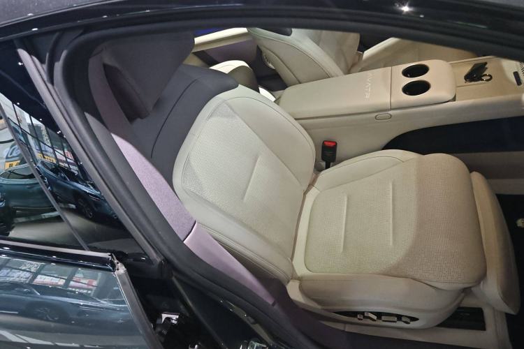 Used Avatr 06 2025 Pro Range-Extended Edition