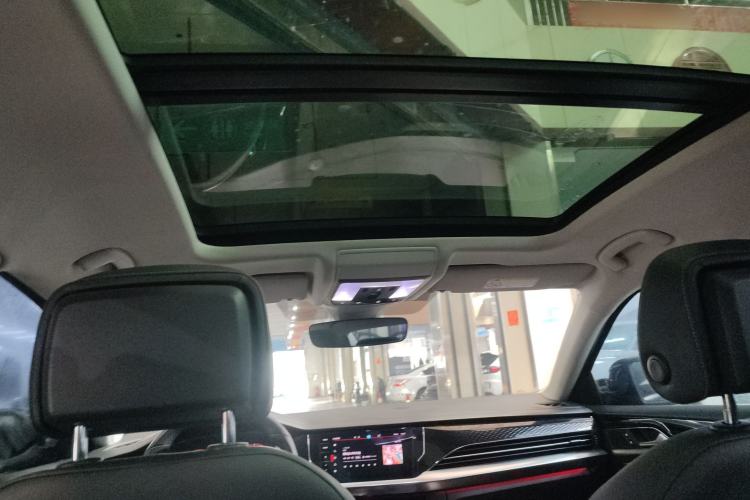 Used Volkswagen Passat 2023 Restyled 330TSI Starry Luxury Edition Headliner