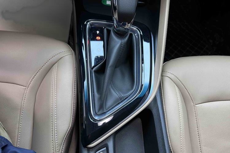 Used Buick GL6 2021 323T Mild Hybrid Connect Prestige Model
