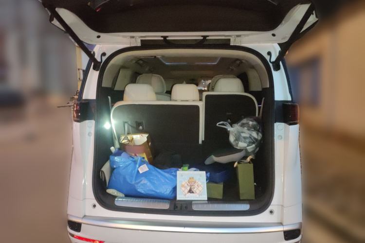 Used Denza D9 2024 DM-i 980 Four-Wheel Drive Flagship Model
