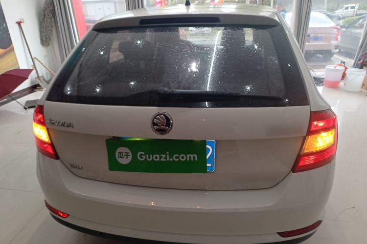 Used Skoda Rapid Spaceback 2016 Revised 1.6L Automatic Chuanxing Version Rear