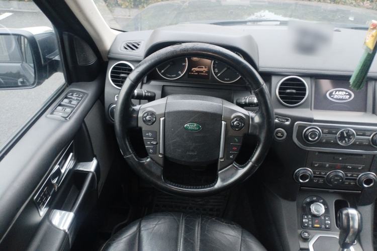 Used Land Rover Discovery 2011 3.0 SDV6 HSE Diesel Version Steering Wheel