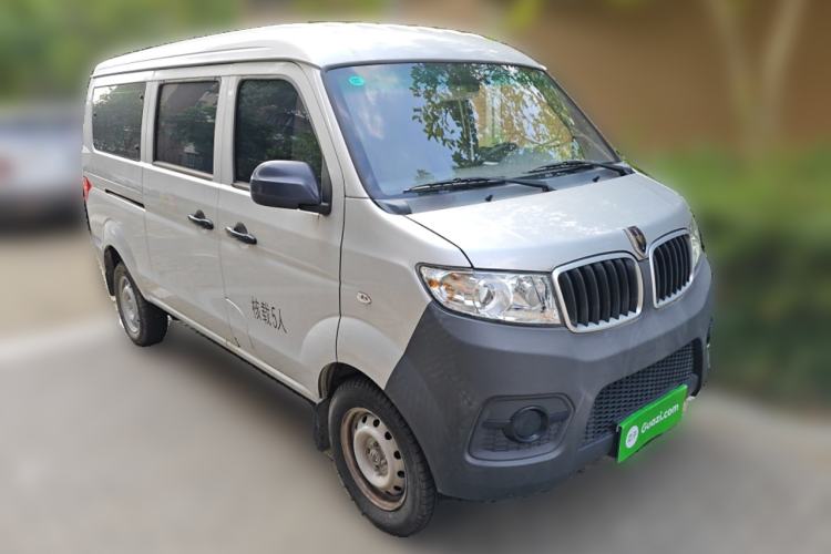 Used Jinbei Hiace X30 2023 1.5L Super-Comfortable Passenger Van 5/6/7-Seater Non-Air-Conditioned Version Model SWC15M
