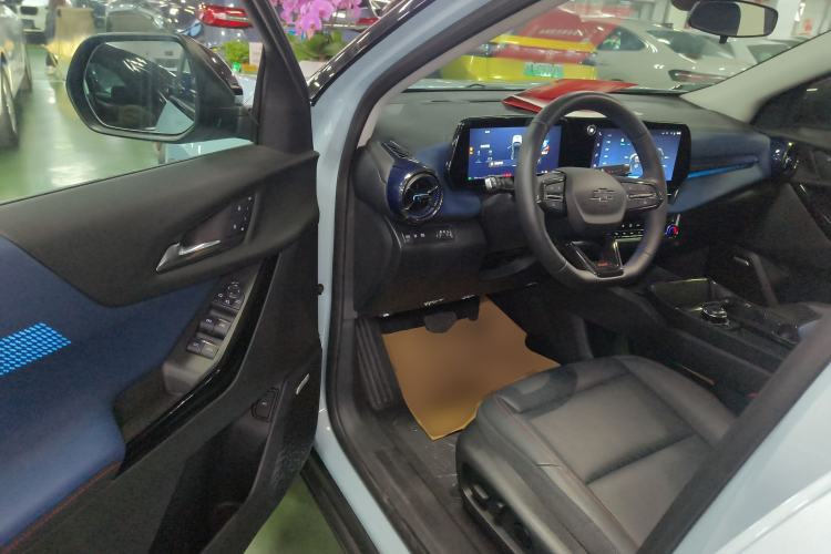 Used Chevrolet Equinox Plus 2024 102km RS Ultimate Edition